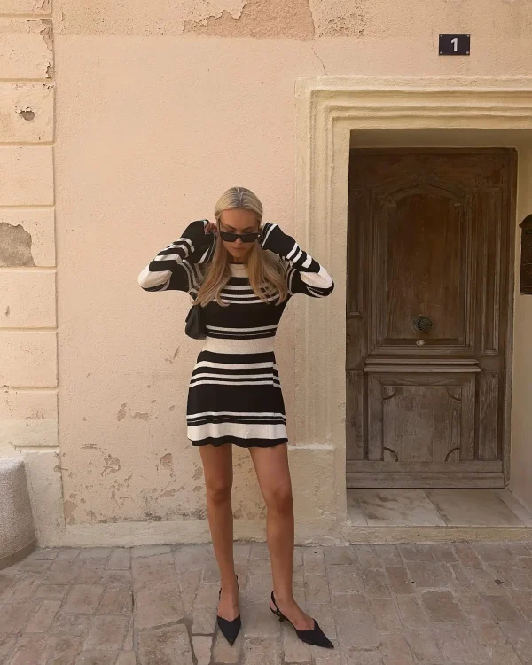Women's Fashion Black and White Stripe Backless Long Sleeve Skirts - Image 2