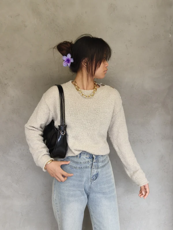 Fall and Winter Fashion Casual Vacation Women's Special Design Metal Button Long Sleeve Sweater - Image 3