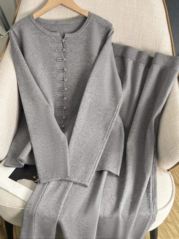 Elegant Autumn Knit Set: Single-breasted Round Neck Long Sleeve Top Solid Color Slim Skirt. 128 Chars - Image 2