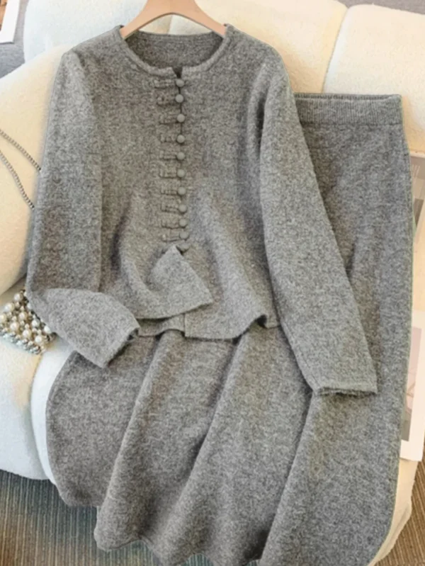 Elegant Autumn Knit Set: Single-breasted Round Neck Long Sleeve Top Solid Color Slim Skirt. 128 Chars - Image 4